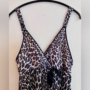 RARE Vintage Vanity Fair Leopard Print Negligee - M
